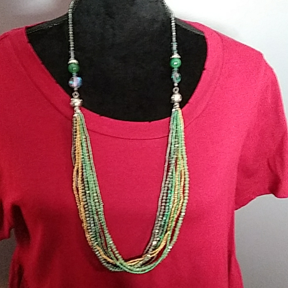 Gorgeous Multi Strand Beaded Necklace ✨